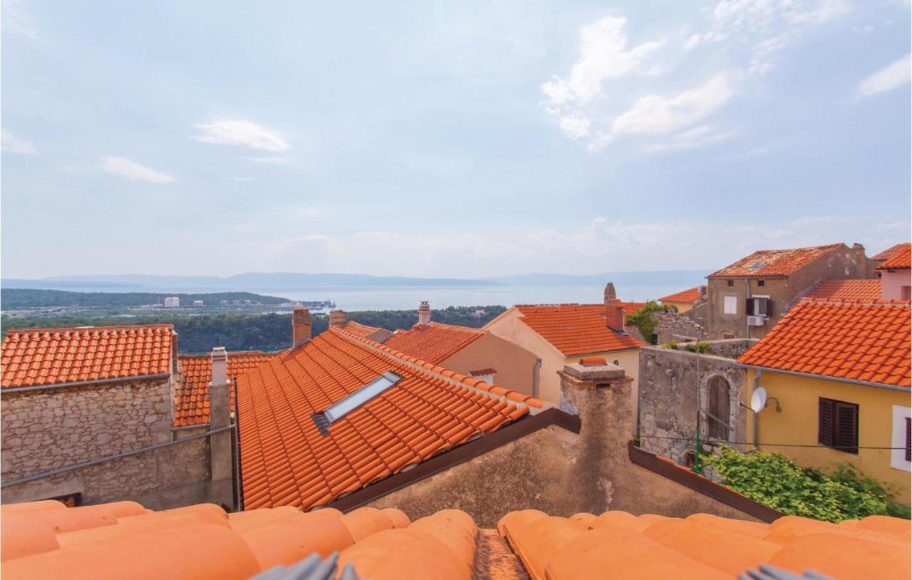 1 Bedroom Beautiful Apartment In Omisalj Luaran gambar